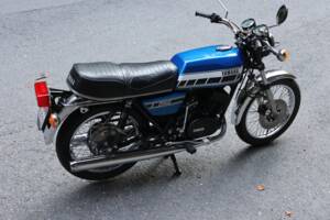 Image 22/33 of Yamaha RD 250 (1976)