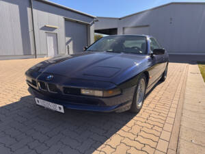 Image 33/69 of BMW 850i (1993)
