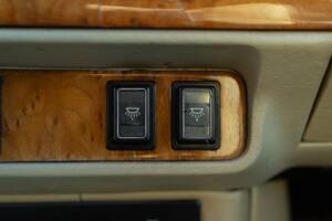 Image 48/50 de Jaguar XJ-S 3.6 (1988)