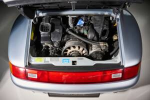 Image 27/36 de Porsche 911 Carrera (1995)