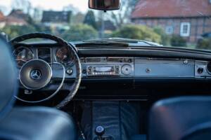 Bild 30/69 von Mercedes-Benz 230 SL (1967)