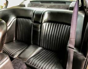 Bild 23/42 von Aston Martin Vantage (1973)
