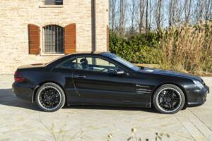 Afbeelding 5/50 van Mercedes-Benz SL 55 AMG (2002)