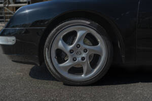 Immagine 17/134 di Porsche 911 Carrera (1995)