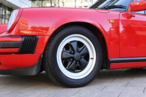 Afbeelding 13/50 van Porsche 911 Carrera 3.2 (1988)