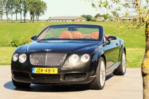 Bild 31/50 von Bentley Continental GTC (2007)