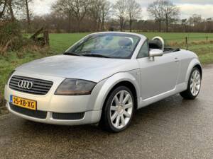 Image 4/8 of Audi TT 1.8 T quattro (2001)
