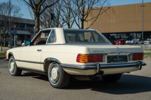 Afbeelding 6/50 van Mercedes-Benz 450 SLC (1972)