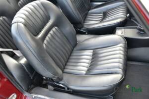 Immagine 21/38 di Peugeot 504 Convertible (1970)