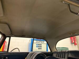 Image 12/18 of Mercedes-Benz 250 SE (1967)