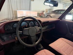 Image 14/18 de Porsche 911 SC 3.0 (1983)