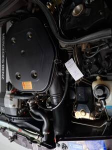 Image 23/42 of Mercedes-Benz 300 CE-24 (1993)