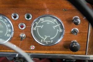 Image 17/50 de Rover 100 (1962)