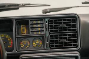 Image 30/46 of Lancia Delta HF Integrale (1988)