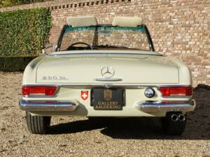 Bild 15/50 von Mercedes-Benz 230 SL (1967)