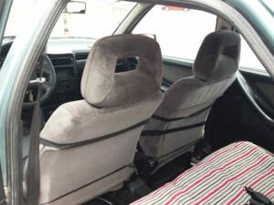 Bild 9/18 von SEAT Toledo 1.9 TD (1993)