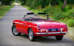 Image 15/39 de MG MGB (1964)