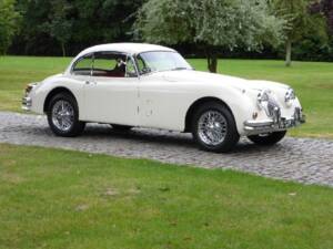 Image 2/33 of Jaguar XK 150 3.8 S FHC (1960)