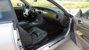 Imagen 30/50 de Jaguar XKR &quot;Silverstone&quot; (2000)
