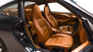 Image 12/35 de Porsche 911 Carrera 4 (2001)