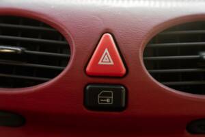 Bild 26/42 von Mercedes-Benz A 160 "F1 Häkkinen Edition" (1999)