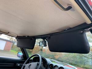 Image 136/177 de Mercedes-Benz 350 SL (1974)