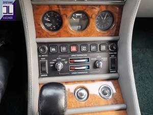 Image 27/50 of Bentley Brooklands (1992)