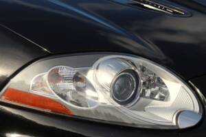 Image 38/50 of Jaguar XKR (2010)