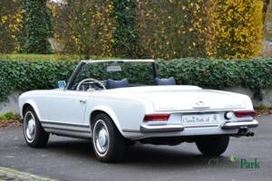 Image 3/50 of Mercedes-Benz 250 SL (1966)