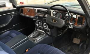 Image 4/21 de Daimler Double Six (1978)
