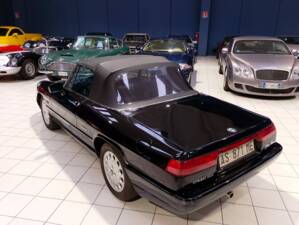 Immagine 18/55 di Alfa Romeo 2.0 Spider (1993)