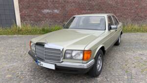 Image 8/34 of Mercedes-Benz 380 SE (1980)