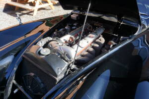 Image 23/26 of Jaguar XK 140 SE FHC (1955)