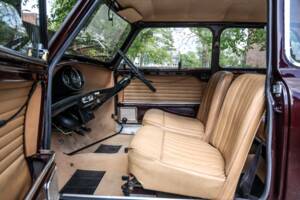 Image 21/46 of Austin Seven (1964)