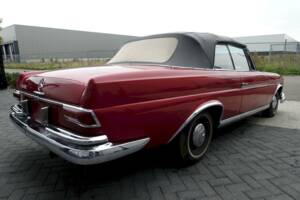Afbeelding 9/28 van Mercedes-Benz 300 SE (1963)