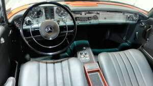 Image 26/35 of Mercedes-Benz 230 SL (1964)