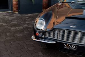 Image 11/79 of Aston Martin DB 6 (1968)