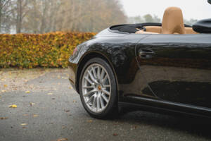 Bild 35/96 von Porsche 911 Carrera 4 (2006)