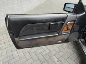 Image 25/44 of Mercedes-Benz 300 SL (1991)