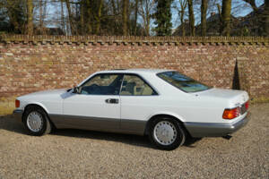 Image 26/50 of Mercedes-Benz 560 SEC (1987)
