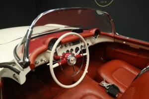 Image 42/50 of Chevrolet Corvette (1954)