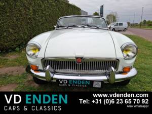 Immagine 14/33 di MG MGB (1978)