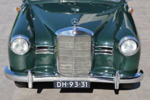 Image 33/50 of Mercedes-Benz 180 D (1958)