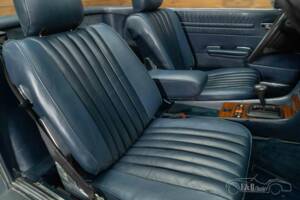Image 7/19 of Mercedes-Benz 380 SL (1983)