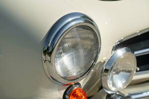 Image 25/50 of Mercedes-Benz 190 SL (1959)