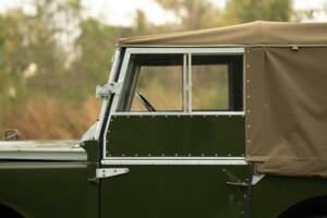 Image 20/50 of Land Rover 80 (1952)