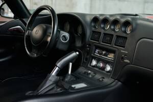 Image 50/50 of Dodge Viper GTS (2005)
