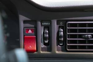 Immagine 30/48 di Volvo 850 2.0 20V (1992)