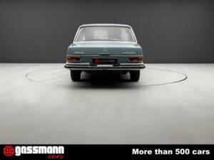 Image 7/15 of Mercedes-Benz 250 S (1966)