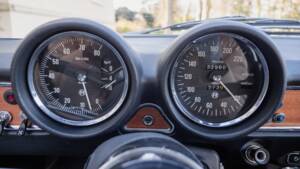 Image 26/54 of Alfa Romeo Giulia GT 1300 Junior (1972)